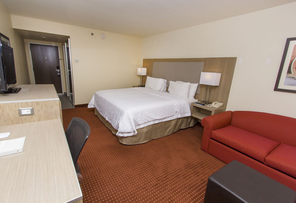 Hampton Inn Monterrey-Airport Аподака Экстерьер фото